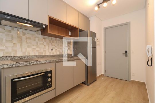 Studio de kitnet/studio para alugar com 1 quarto, 30m² em Sumarezinho, São Paulo
