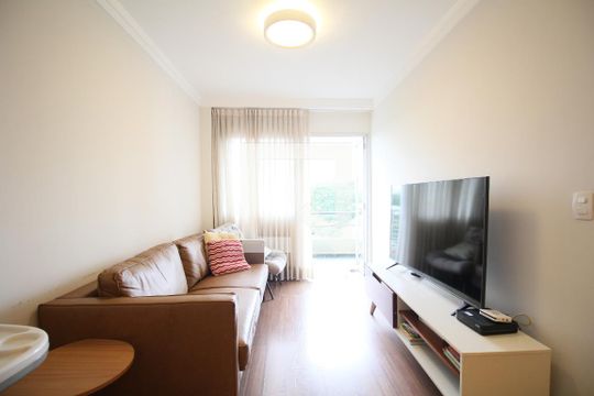 Sala de apartamento à venda com 3 quartos, 74m² em Vila Progredior, São Paulo