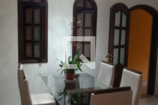 Casa à venda com 3 quartos, 150m² em Jardim Santa Gertrudes, Jundiaí