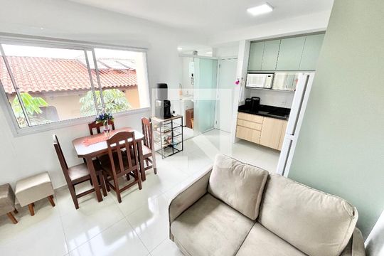 Sala/Cozinha de apartamento para alugar com 2 quartos, 45m² em Jardim São Paulo, São Paulo