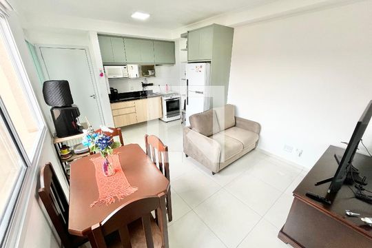 Sala/Cozinha de apartamento para alugar com 2 quartos, 45m² em Jardim São Paulo, São Paulo