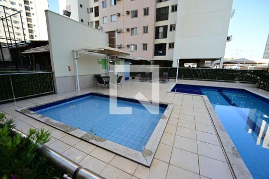 Apartamento à venda com 2 quartos, 54m² em Parque Oeste Industrial, Goiânia