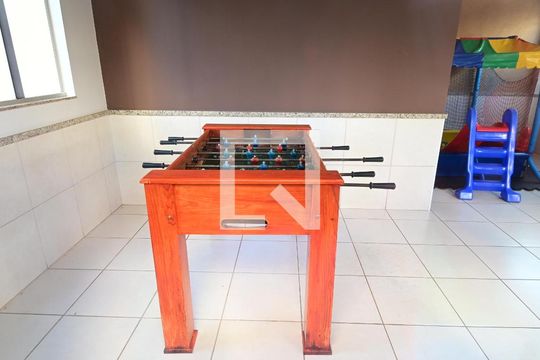 Apartamento à venda com 2 quartos, 54m² em Parque Oeste Industrial, Goiânia