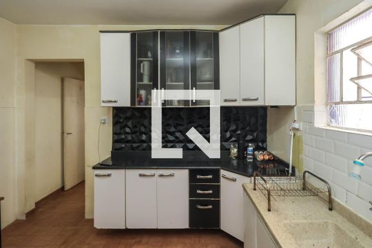 Casa à venda com 1 quarto, 55m² em Vila Caraguata, São Paulo