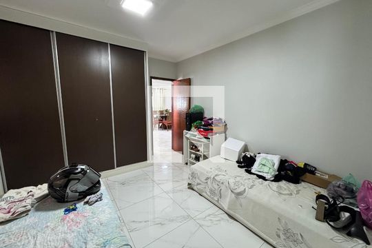 Quarto 1 de casa à venda com 4 quartos, 560m² em Setor Habitacional Vicente Pires, Brasília