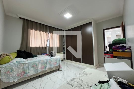 Quarto 1 de casa à venda com 4 quartos, 560m² em Setor Habitacional Vicente Pires, Brasília