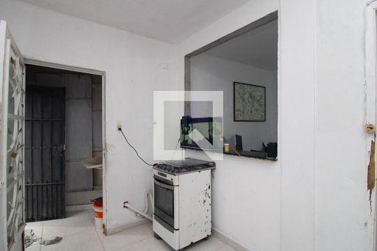 Studio de casa para alugar com 1 quarto, 22m² em Jardim Guayana, Taboão da Serra