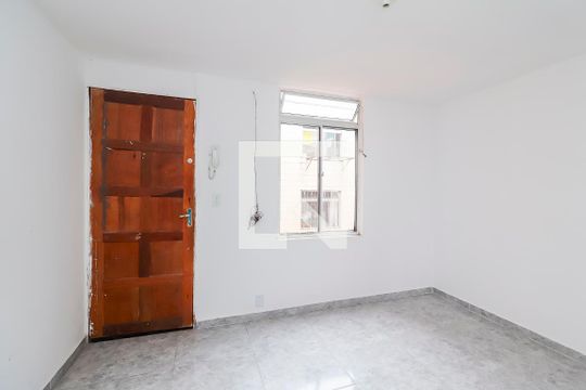 Sala de apartamento para alugar com 2 quartos, 46m² em Cidade Tiradentes, São Paulo