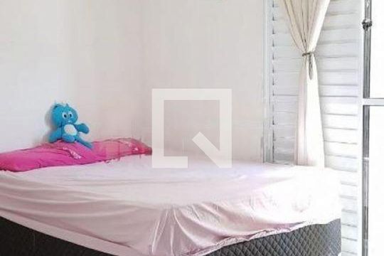 Casa à venda com 4 quartos, 220m² em Jardim Santa Cruz (Campo Grande), São Paulo