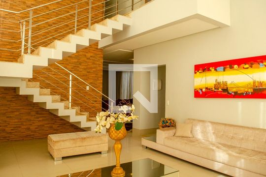 Sala de casa à venda com 4 quartos, 208m² em Residencial Morumbi, Goiânia