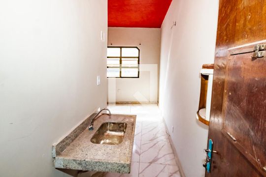 Studio de kitnet/studio para alugar com 1 quarto, 29m² em Vila Suzana, Belo Horizonte