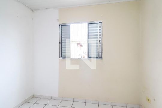 Suíte de casa à venda com 6 quartos, 360m² em Vila Princesa Isabel, São Paulo