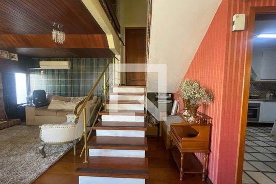 Apartamento à venda com 3 quartos, 240m² em Centro, São Leopoldo