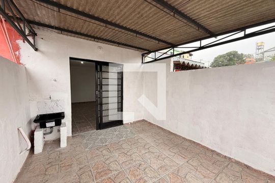 Sacada do Quarto de casa à venda com 2 quartos, 50m² em Vila Popular, Várzea Paulista