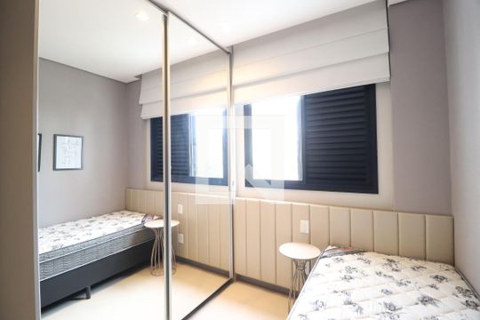 Quarto 1 de apartamento para alugar com 2 quartos, 72m² em Cazeca, Uberlândia