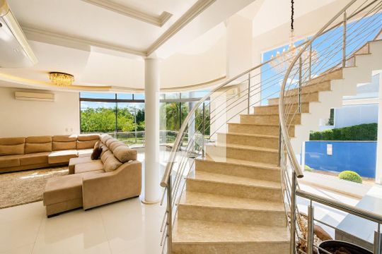 Sala de casa de condomínio para alugar com 6 quartos, 233m² em Neópolis, Gravataí