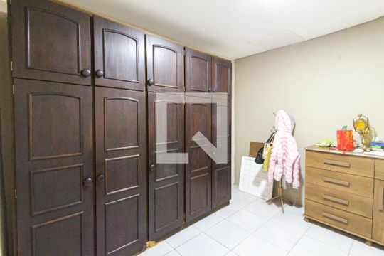 Quarto 2 de casa para alugar com 3 quartos, 220m² em Guajuviras, Canoas