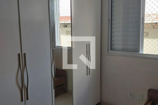 Quarto de apartamento para alugar com 2 quartos, 60m² em Ferrazópolis, São Bernardo do Campo