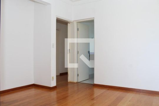 Quarto de casa para alugar com 3 quartos, 260m² em Swiss Park, Campinas