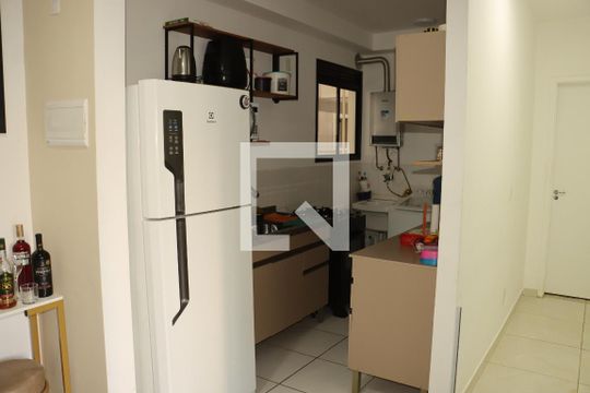 Apartamento para alugar com 2 quartos, 49m² em Jardim Pioneira, Cotia