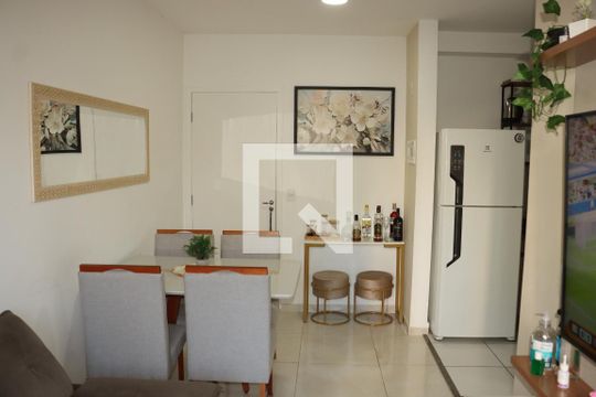 Apartamento para alugar com 2 quartos, 49m² em Jardim Pioneira, Cotia