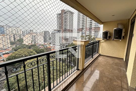 Apartamento para alugar com 3 quartos, 138m² em Brooklin, São Paulo