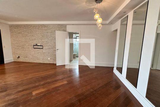 Apartamento para alugar com 3 quartos, 138m² em Brooklin, São Paulo