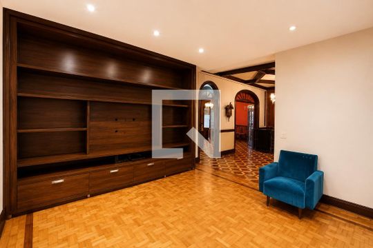 Sala de casa para alugar com 3 quartos, 256m² em Bela Vista, São Paulo