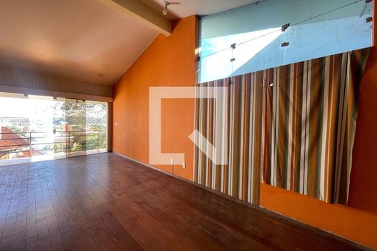 Sala de casa para alugar com 4 quartos, 600m² em Ouro Branco, Novo Hamburgo