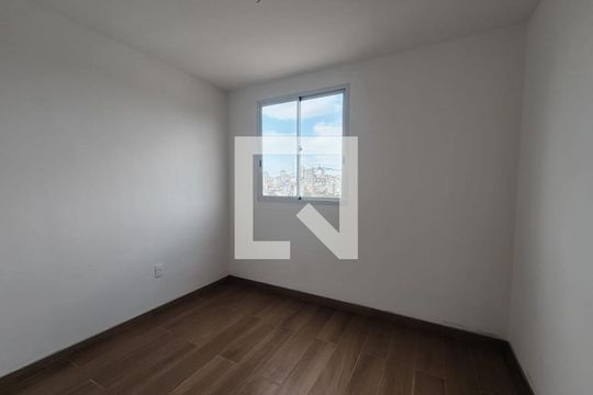 Quarto de apartamento para alugar com 2 quartos, 47m² em Tijuca, Contagem