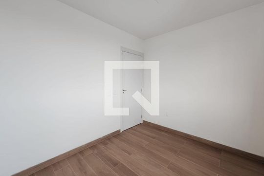 Quarto 2 de apartamento para alugar com 2 quartos, 47m² em Tijuca, Contagem