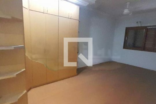 Casa à venda com 4 quartos, 355m² em Chácara Monte Alegre, São Paulo