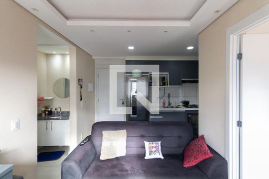 Sala e Cozinha de apartamento para alugar com 2 quartos, 35m² em Cidade Nova São Miguel, São Paulo