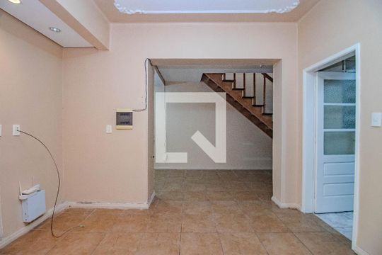 Casa para alugar com 3 quartos, 240m² em Floresta, Porto Alegre