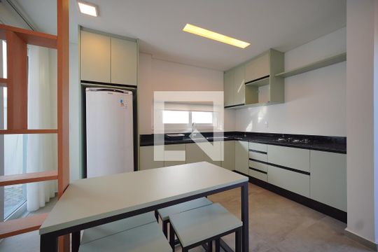 Cozinha de casa para alugar com 2 quartos, 108m² em Campeche, Florianópolis