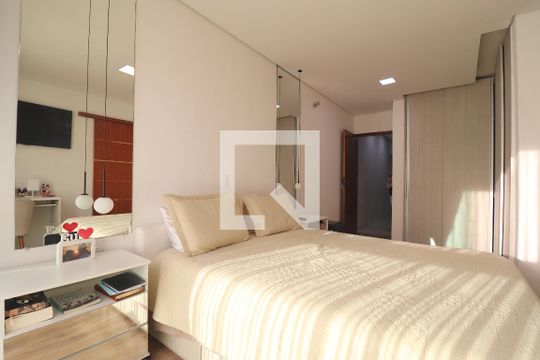 Quarto 1 suíte de casa de condomínio à venda com 3 quartos, 250m² em Parque Sao Vicente, Santo André