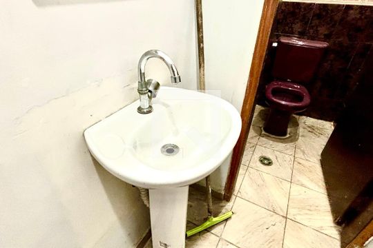 Lavabo de casa para alugar com 3 quartos, 420m² em Vila Ré, São Paulo