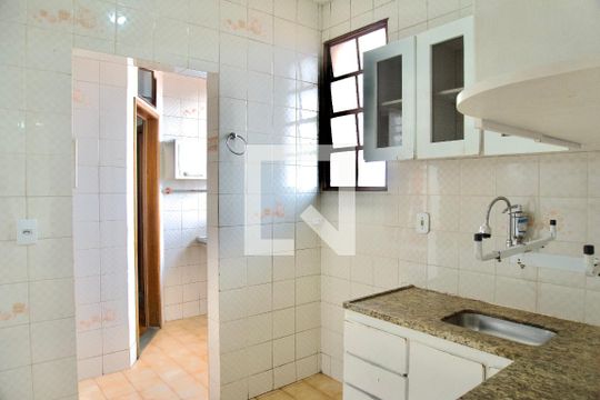 Cozinha de apartamento à venda com 3 quartos, 155m² em Caiçaras, Belo Horizonte
