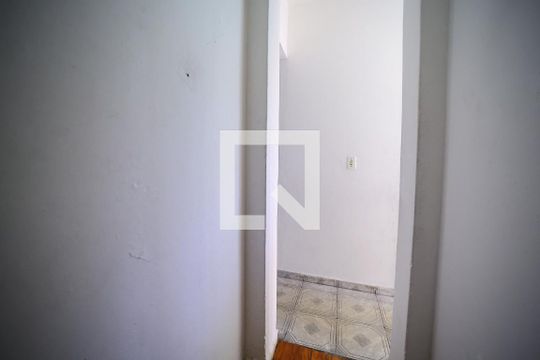 Despensa de casa para alugar com 2 quartos, 80m² em Parque Boturussu, São Paulo