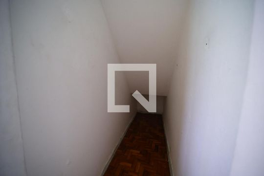 Despensa de casa para alugar com 2 quartos, 80m² em Parque Boturussu, São Paulo