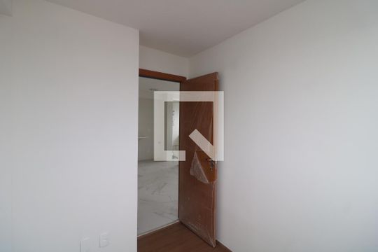 Quarto 2 de apartamento para alugar com 2 quartos, 36m² em Vila Antonieta, São Paulo