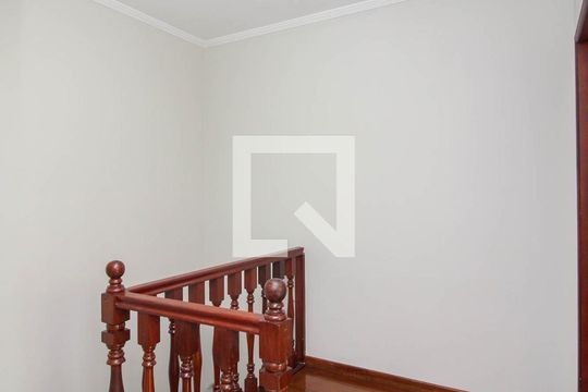 Corredor de apartamento à venda com 4 quartos, 200m² em Jardim Wanda, Taboão da Serra