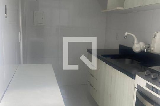 Cozinha de apartamento para alugar com 1 quarto, 30m² em Cidade Baixa, Porto Alegre
