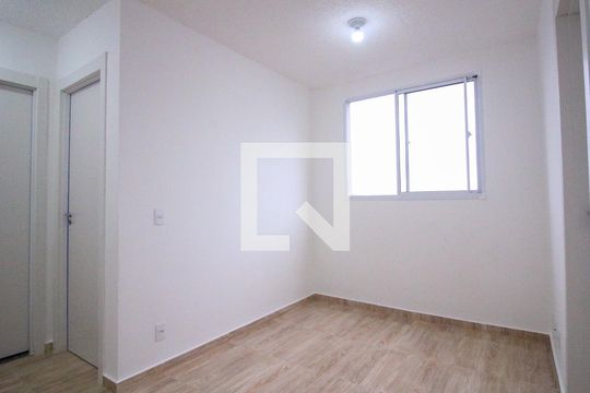 Apartamento para alugar com 2 quartos, 34m² em Cidade São Mateus, São Paulo