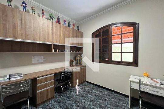Casa à venda com 6 quartos, 283m² em Jaqueline, Belo Horizonte