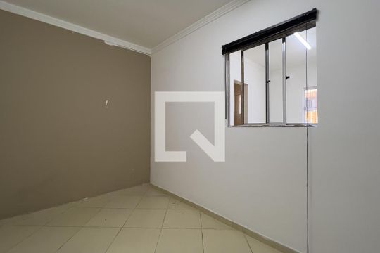 Quarto 2 de casa para alugar com 3 quartos, 130m² em Jardim Sao Francisco, Guarulhos