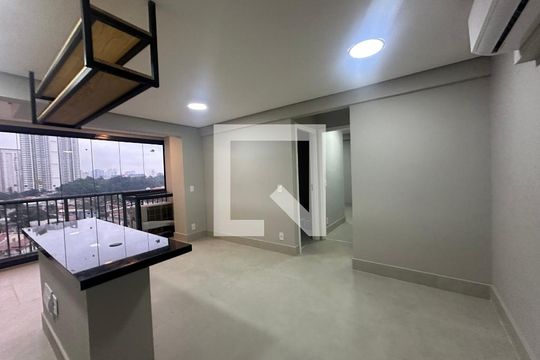 Sala de apartamento para alugar com 2 quartos, 58m² em Nova Aldeinha, Barueri