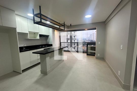 Apartamento para alugar com 2 quartos, 58m² em Nova Aldeinha, Barueri