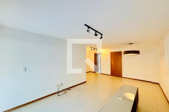 Apartamento para alugar com 3 quartos, 135m² em Botafogo, Rio de Janeiro