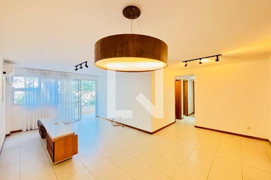 Apartamento para alugar com 3 quartos, 135m² em Botafogo, Rio de Janeiro